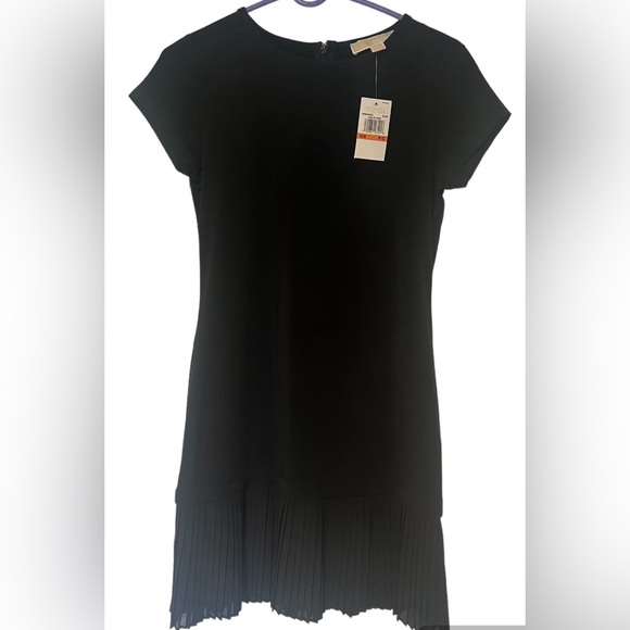 NWT Michael Kors Women’s Black Crew Neck Short Sleeve Pleated Hem Dress SzP/S - Picture 16 of 16